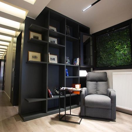 The Lux2 A Gorgeous Apartment เทสซาโลนิกิ ภายนอก รูปภาพ